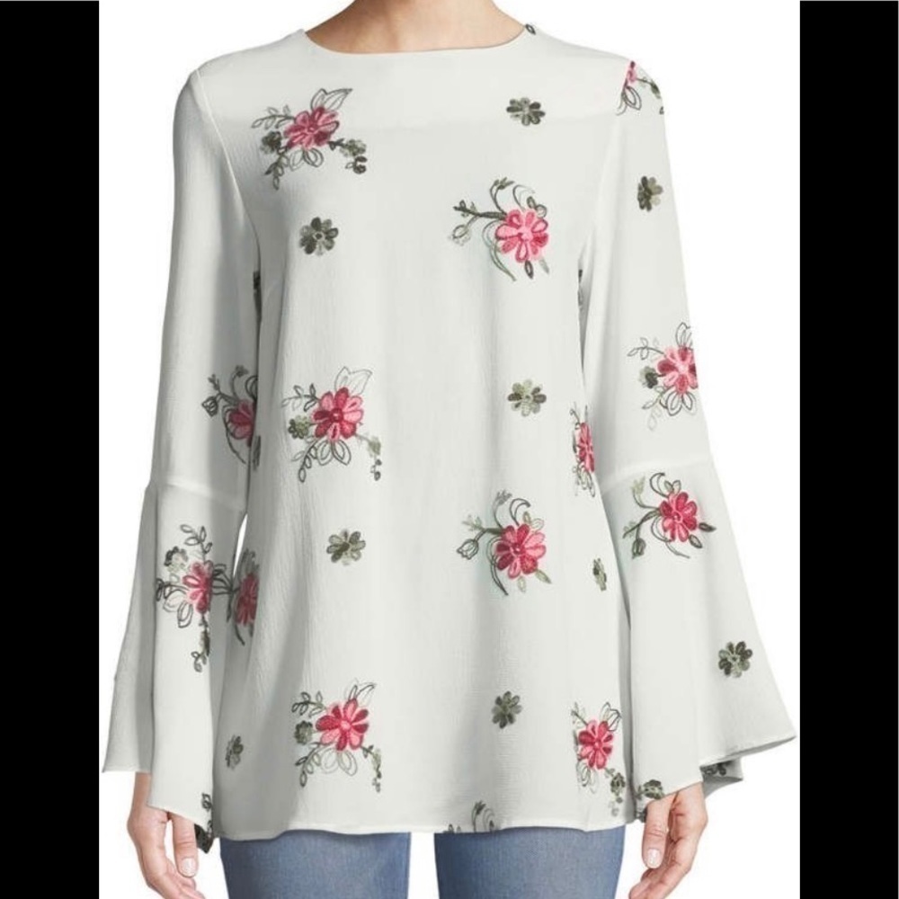- NWT Neiman Marcus White Bell-sleeve Embroidered Pink Green Floral top Romantic